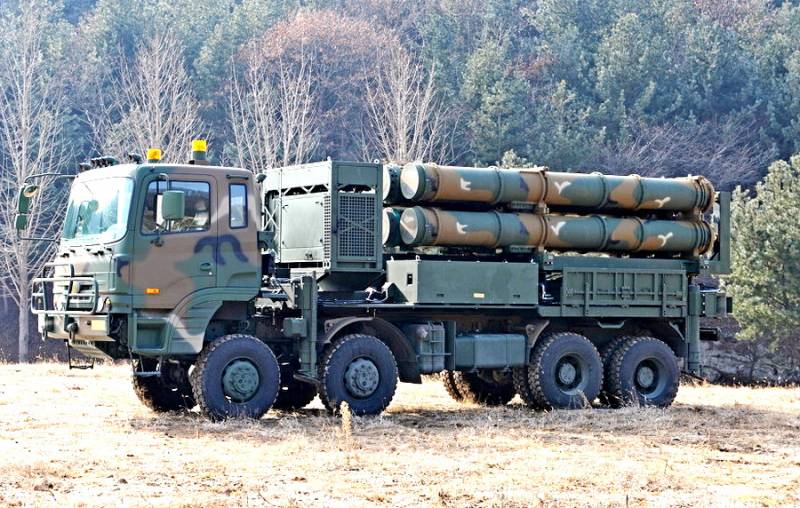 ЗРК С-350 "Витязь" в действии: в Южной Корее показали новую систему ПВО