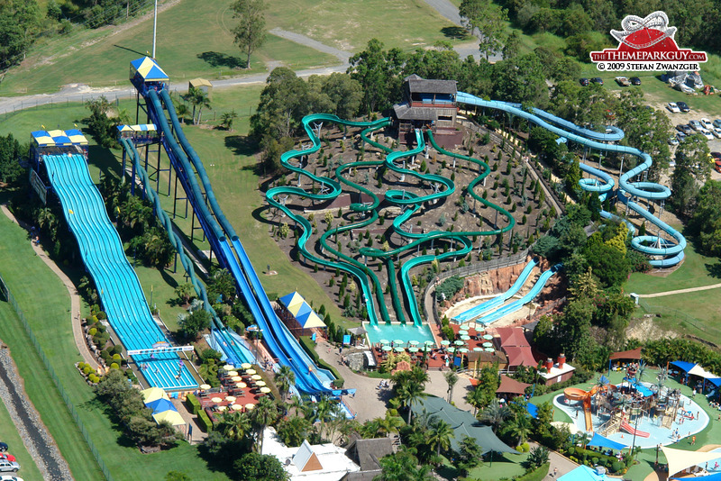 Аттракционы аквапарка Wet n` Wild Water World в Австралии. Фото