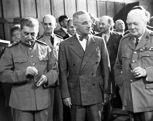 Почему Сталин и бровью не повел на атомный шантаж Трумэна Почему Сталин и бровью не повел на атомный шантаж Трумэна