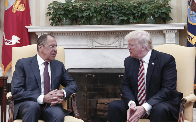 Трамп рассказал Лаврову о планах ИГ Трамп рассказал Лаврову о планах ИГ