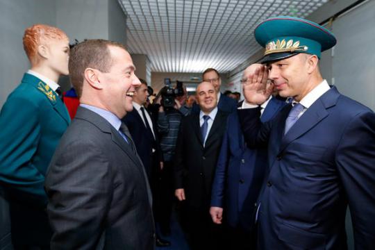 А вы бы какой срок нарезали бабке за кражу харчей?) А вы бы какой срок нарезали бабке за кражу харчей?)