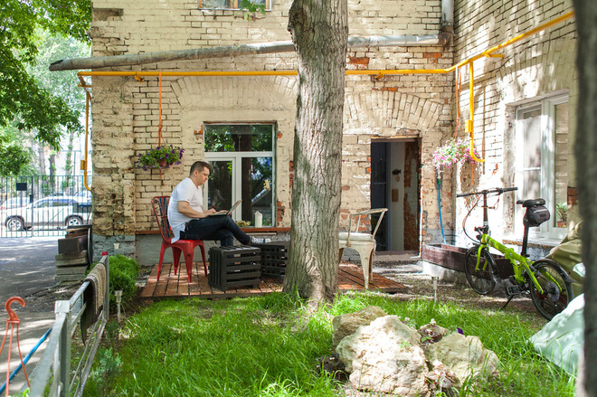 Дворик by Yuri Grishko