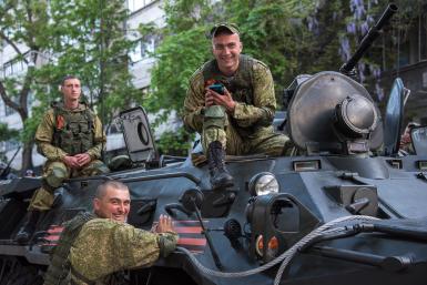 Репетиции военных парадов на 9 мая