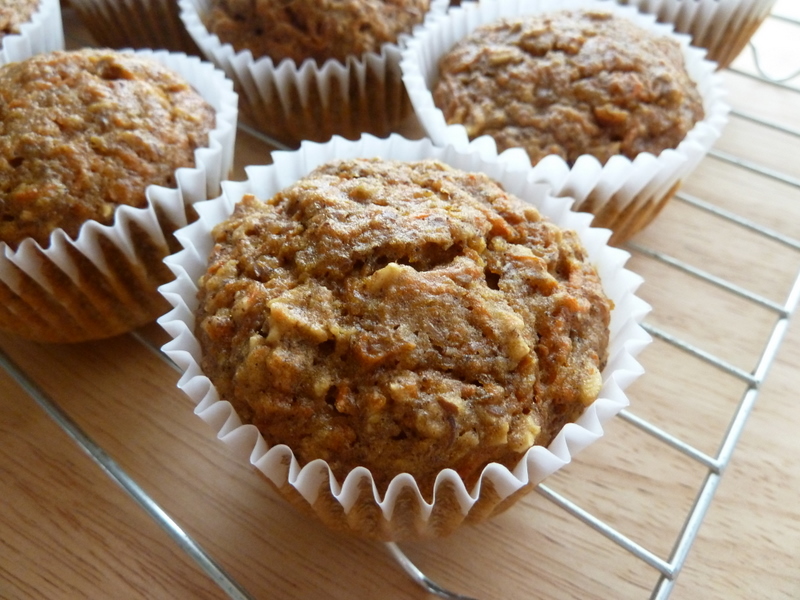 http://3.bp.blogspot.com/-WJK9_wG0Ccc/Tc2GHSHNuHI/AAAAAAAAD7w/yT5XbVeY2Mc/s1600/Carrot+Oatmeal+Muffins+-1.JPG