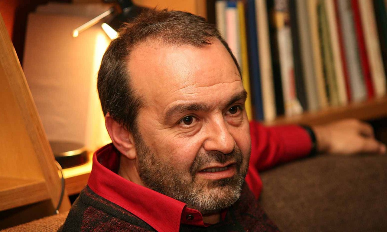 Шендерович снова оскорбил Россию: РФ – пугало для всего мира. Шендерович снова оскорбил Россию: РФ – пугало для всего мира.