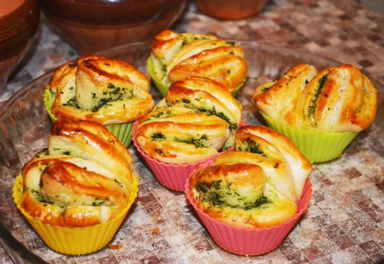 Ароматная вкуснятина с чесноком и зеленью за 25 минут... Обожаю такие рецепты! Ароматная вкуснятина с чесноком и зеленью за 25 минут... Обожаю такие рецепты!