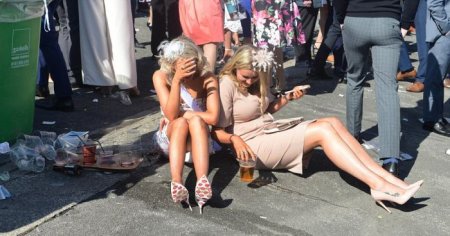 В Великобритании прошел «День леди» (31 фото) В Великобритании прошел «День леди» (31 фото)