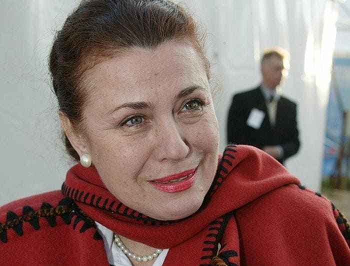 Народная артистка РСФСР Валентина Толкунова | Фото: 24smi.org Удары судьбы Валентины Толкуновой: Что скрывалось за улыбкой «русской Джоконды»