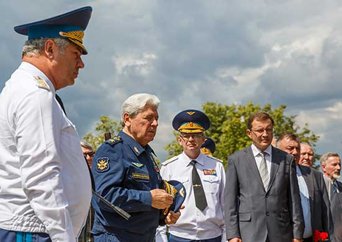 Влюбленный в небо и Россию: как генерал Дейнекин спас военную авиацию своей страны