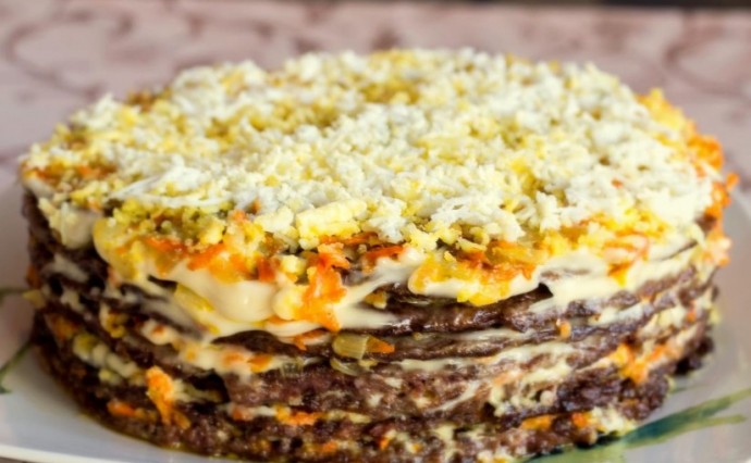 Праздник для живота: Печеночный торт из куриной печени с грибами и морковью.