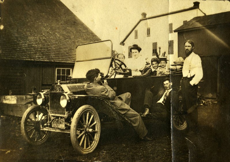 Семья и их Ford Model T Семья и их Ford Model T винтажные фото, история, олдтаймер, ретро, ретро авто, ретро фото, старина, фото
