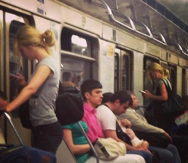 Фотографии, которые заставят вас поверить в клонирование (40 фото) Фотографии, которые заставят вас поверить в клонирование (40 фото)