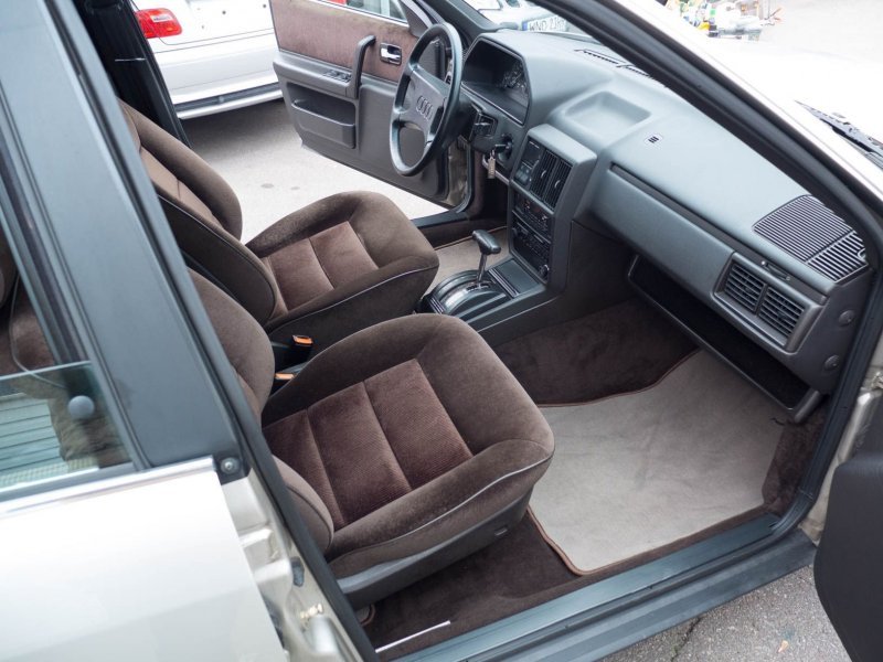 Audi 100 Turbo C3 :    80-