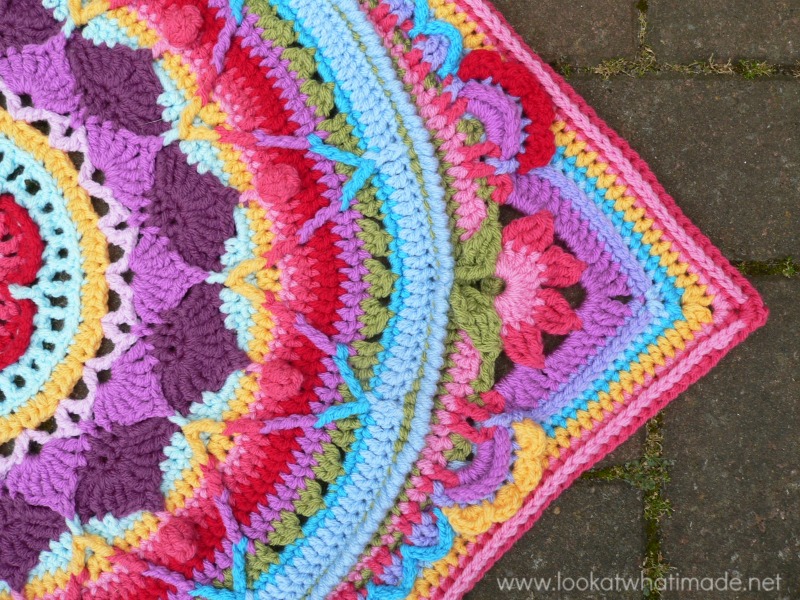 Sophies Garden {Photo Tutorial} free crochet patterns Photo Sophies Garden Photo Tutorial Large Crochet Square Sophies Garden {Photo Tutorial}
