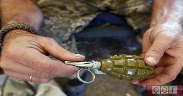 Боевика АТО массово обменивают боеприпасы Граната