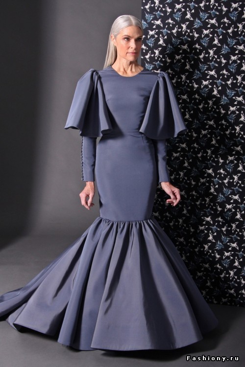 Christian Siriano pre-fall 2017 -- женственно, элегантно и без демонстративной сексуальности Christian Siriano pre-fall 2017 -- женственно, элегантно и без демонстративной сексуальности