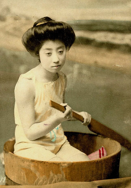 Гейши на раритетных фотографиях начала XX века (14 фото) Японские гейши