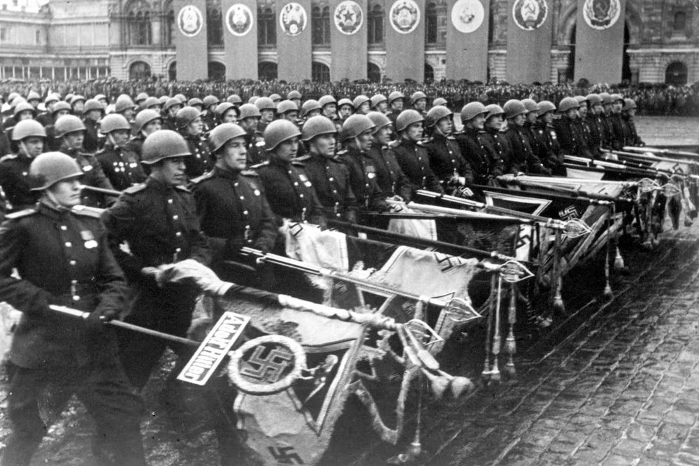 Парад Победы. Москва. 1945 год. Парад Победы. Москва. 1945 год.