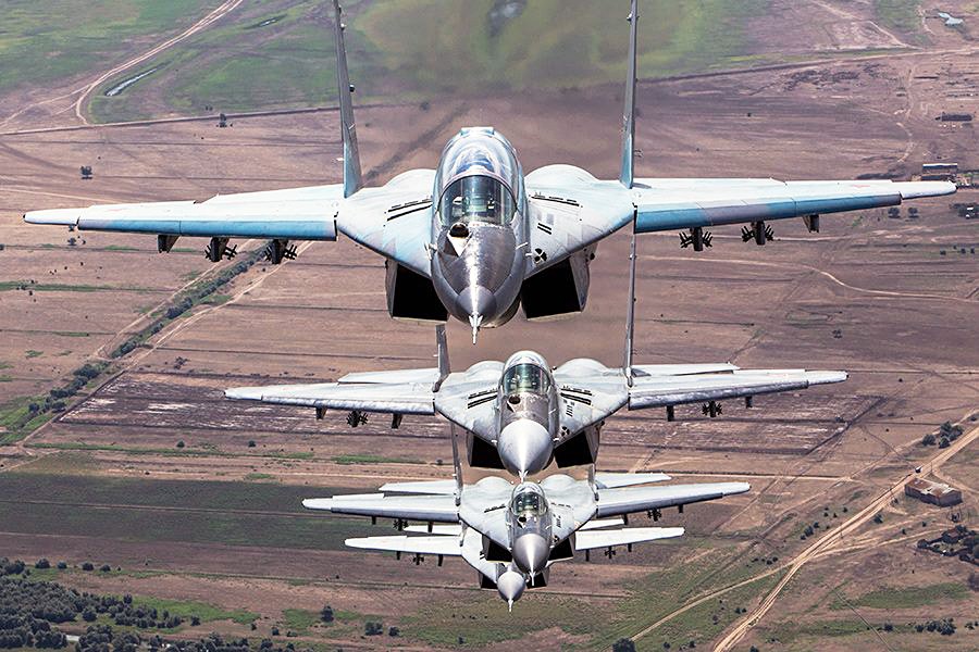 ВКС РФ сравняли с землей линию обороны ИГИЛ в Хомсе, зачистив путь САА ВКС РФ сравняли с землей линию обороны ИГИЛ в Хомсе, зачистив путь САА