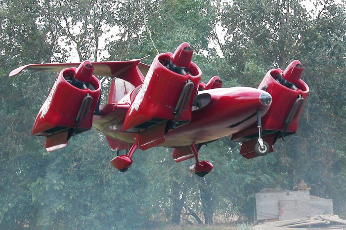 Moller Skycar в полёте. Moller Skycar в полёте.