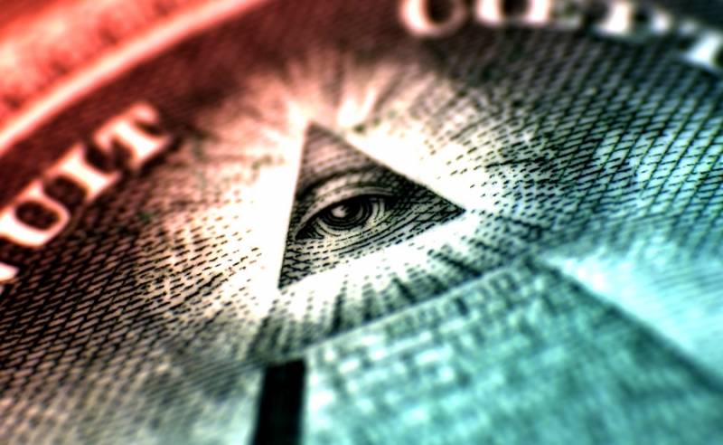 Кто обвалит долларовую пирамиду?