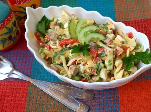 Вкусный и освежающий салат Бахор Вкусный и освежающий салат Бахор
