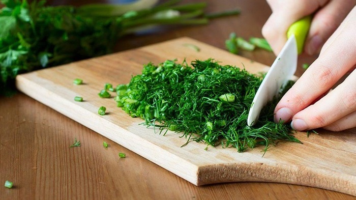 У свежих трав более интенсивный аромат. / Фото: legkovmeste.ru У свежих трав более интенсивный аромат. / Фото: legkovmeste.ru