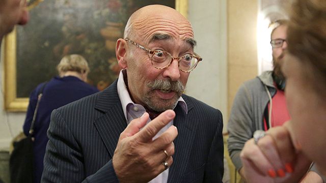 З. Прилепин: Хамство в адрес героев войны рассматривается русскими как святотатство, танец на могилах близких
