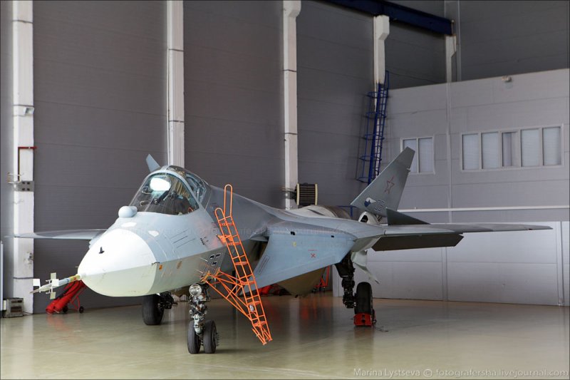 ПАК ФА впервые показали вблизи!