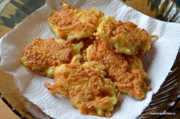 луковые оладьи
