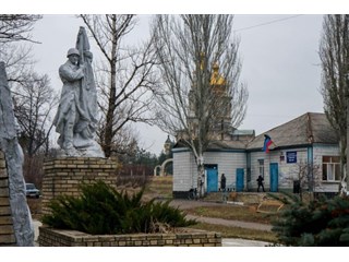 «Здесь же русские живут. Нельзя своих оставлять»: день выборов в ДНР