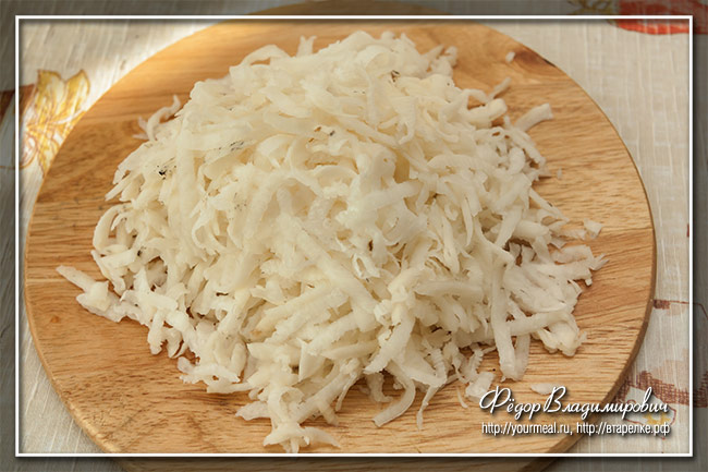 Салат из черной редьки с петрушкой и укропом