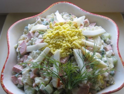 Фото рецепт салат столичный с курицей
