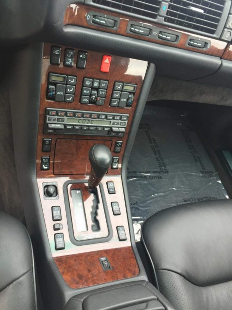 Два новых Мерседеса S-Класса W140, прямиком из 90-х Два новых Мерседеса S-Класса W140, прямиком из 90-х