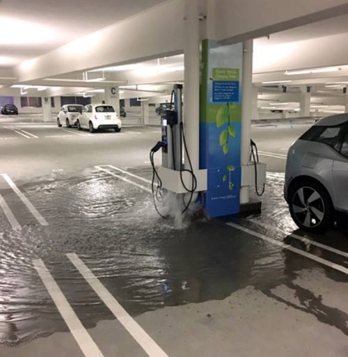 Неудачный день в картинках (21 фото) Неудачный день в картинках (21 фото)