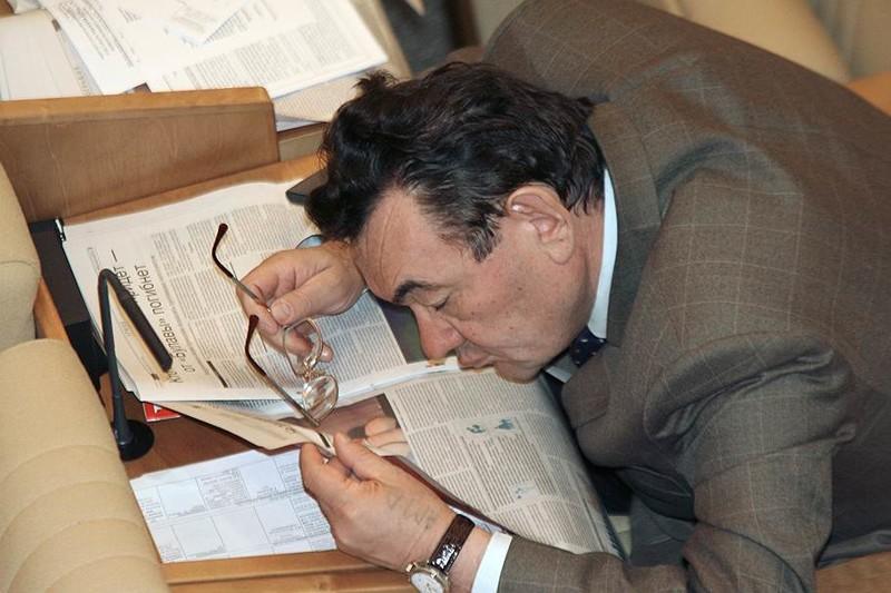 Чем занимаются депутаты на заседаниях Госдумы? Чем занимаются депутаты на заседаниях Госдумы?