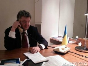 Порошенко предлагает Раде признать ОРДЛО оккупированными Россией территориями Порошенко предлагает Раде признать ОРДЛО оккупированными Россией территориями