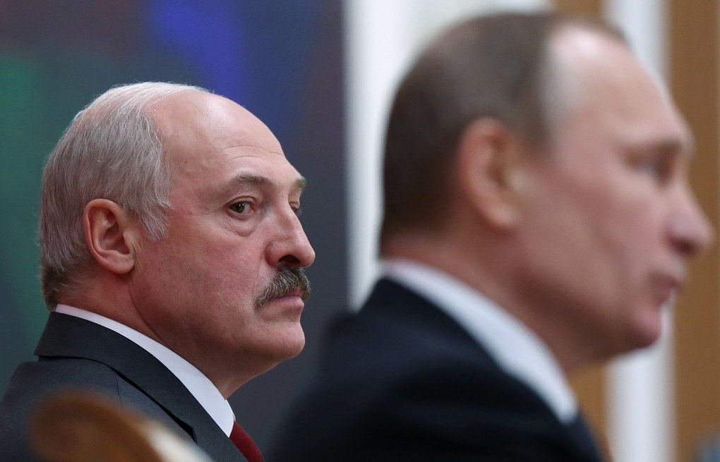 Под отвернувшимся от Москвы Лукашенко зашаталось кресло
