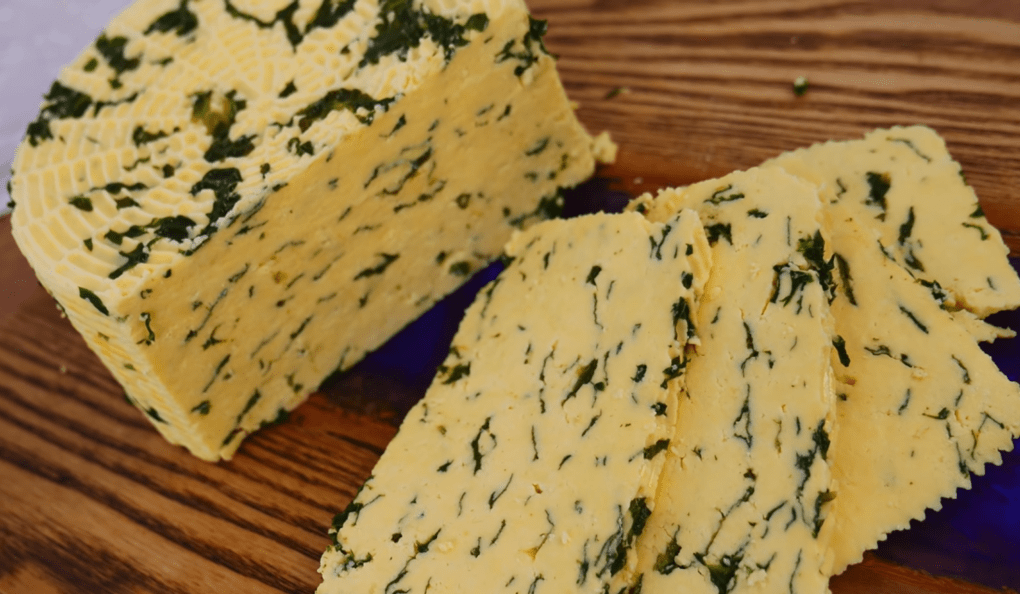 Мраморный домашний сыр: вкусно, полезно и много времени не потребуется