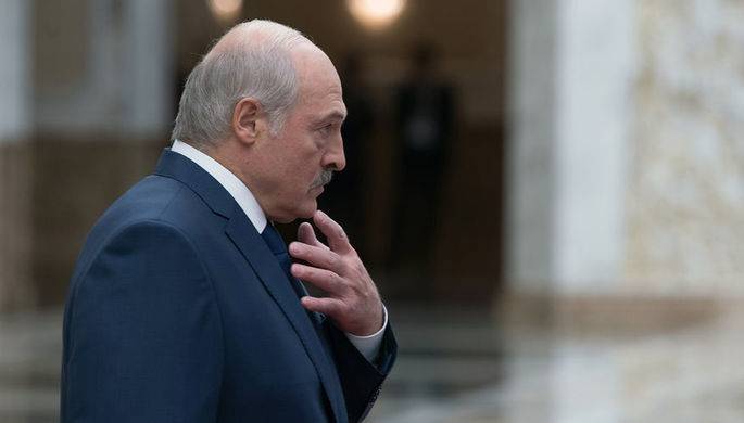 Созданная Лукашенко система зашаталась и начала сыпаться Созданная Лукашенко система зашаталась и начала сыпаться