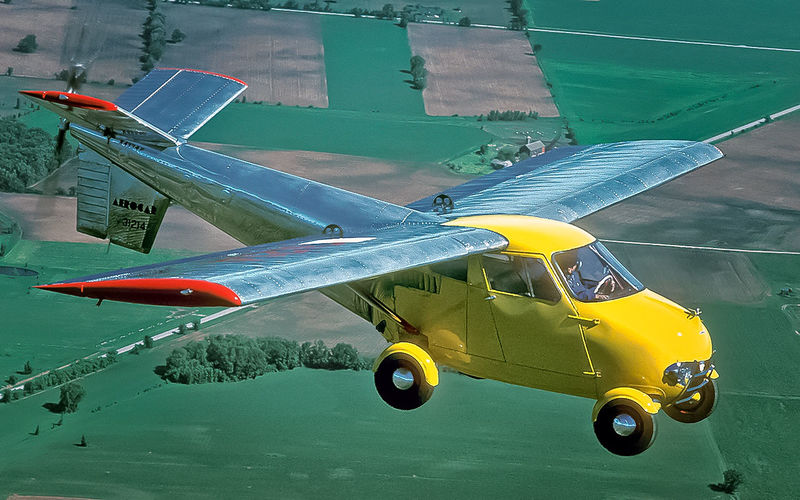 Aerocar Молтона Тейлора был близок к серийному выпуску, но не срослось. Крылья и хвост при приземлении отстегивались, на что уходило около пяти минут. Применен авиационный 143-сильный мотор Lycoming O-320. При максимальной взлетной массе 950 кг аппарат мог перевозить четырех человек. Aerocar Молтона Тейлора