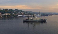 Разведывательный корабль Северного флота ВМФ России "Виктор Леонов" в акватории Гаваны