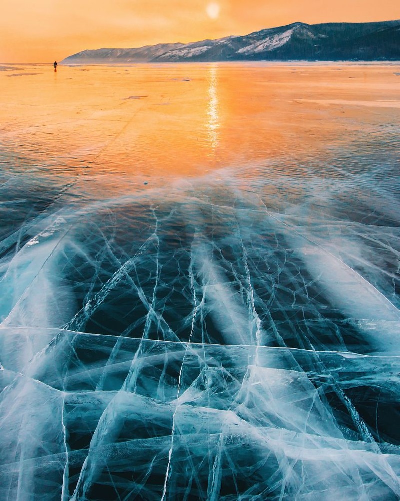 Лед на Байкале самый прозрачный в мире, видно все до дна байкал, лед, озеро, фотография