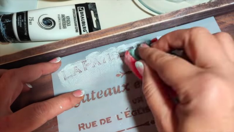 Перегоревшие лампочки — в дело! Удивительная идея с отличным результатом
