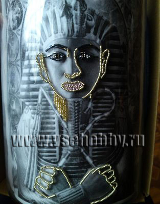 декорируем вазу бисером технология заполнения рисунка по частям