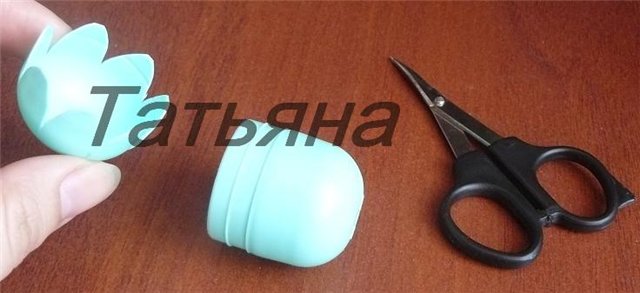 Букет цветов из киндер-сюрпризов. Поделки с детьми Букет цветов из киндер-сюрпризов. Поделки с детьми