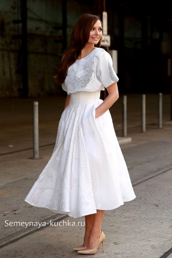 белая юбка миди с чем носить