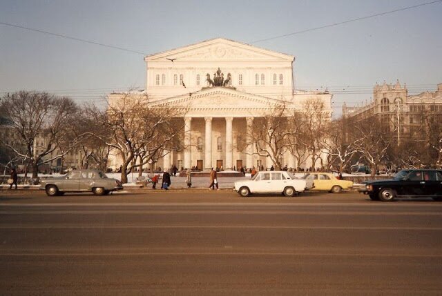 Советский Союз: зимние кадры эпохи диско Советский Союз: зимние кадры эпохи диско
(32 фото)