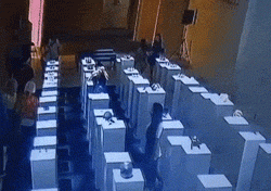 Ах, какая дурочка! Ах, какая дурочка!