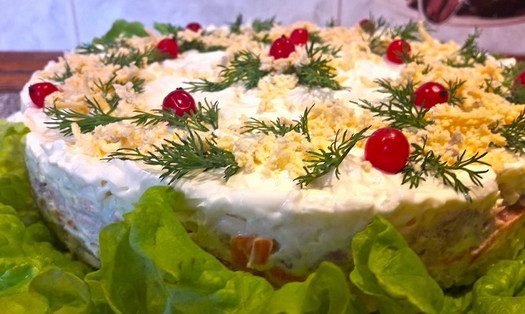 Очень вкусный салат «Мимоза» с тунцом: готовимся к празднику…